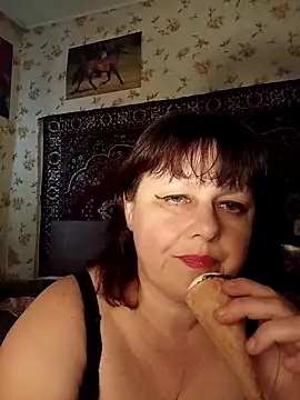 Snapshot of AuroKaria chatting on 04-22-26, 11:39 AuroKaria online show from 04-22-26, 11:39