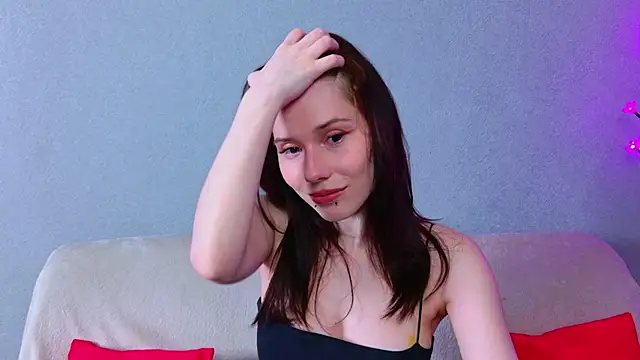 CleoBloom  online show from 05-18-26, 04:07
