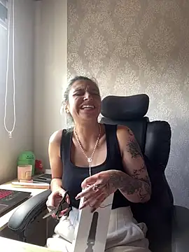 Isabella varella- online show from 07-14-26, 04:46