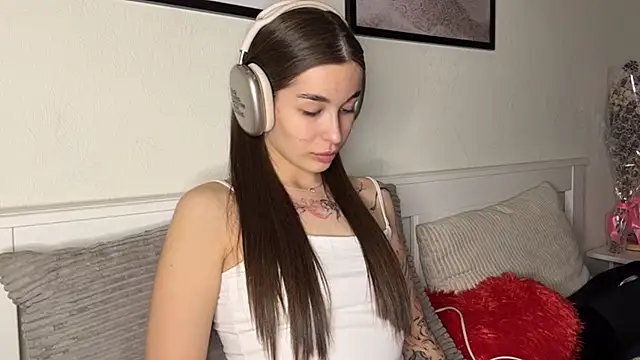 NoBurtenGirl online show from 04-03-26, 06:47