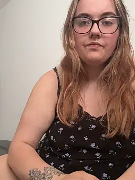 Filthy-Ella69 online show from 06-10-26, 05:25