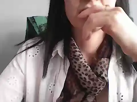 sara 41 online show from 04-13-26, 09:02