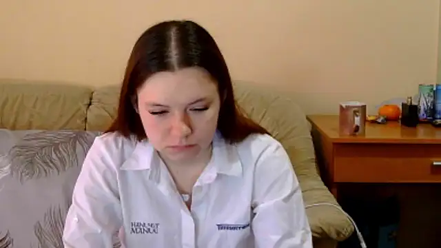 JessicaHolland1 online show from 04-20-26, 08:17