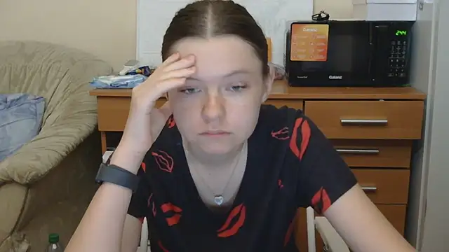JessicaHolland1 online show from 07-17-26, 05:43