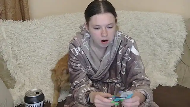 JessicaHolland1 online show from 05-10-26, 05:59