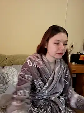 JessicaHolland1 online show from 04-18-26, 07:11