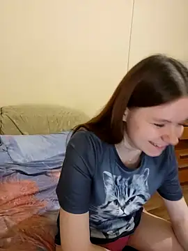 JessicaHolland1 online show from 04-13-26, 05:28