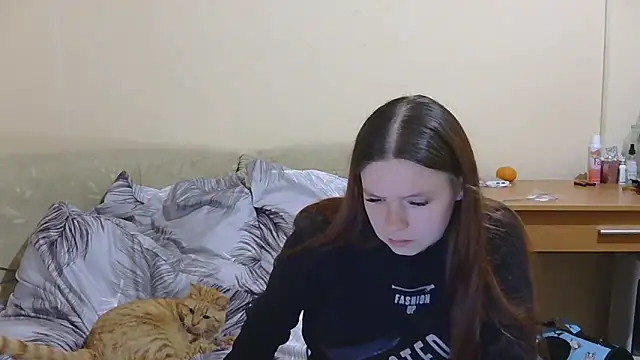JessicaHolland1 online show from 04-28-26, 06:12