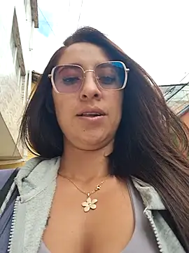 Snapshot of VALERY-94 chatting on 06-07-26, 12:10 VALERY-94 online show from 06-07-26, 12:10
