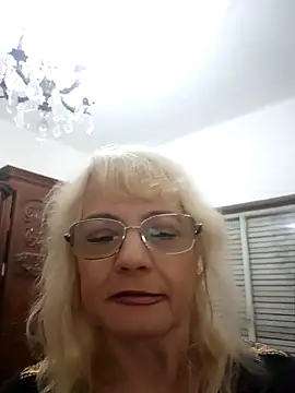 MatureElegantWidow online show from 05-07-26, 12:15