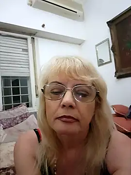 Snapshot of MatureElegantWidow chatting on 04-05-26, 01:56 MatureElegantWidow online show from 04-05-26, 01:56