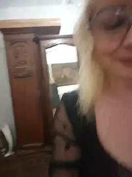 MatureElegantWidow online show from 05-20-26, 06:16