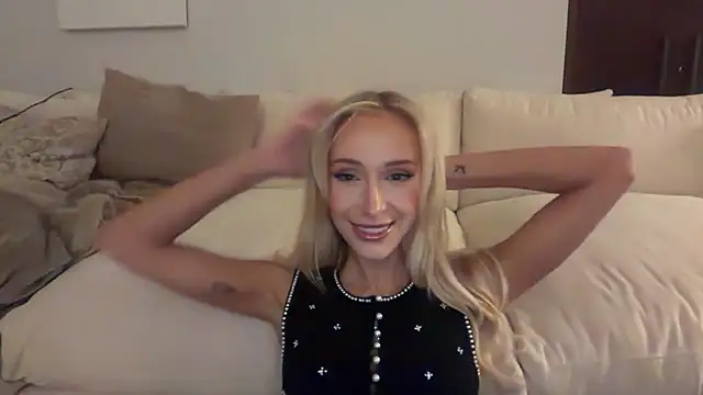Snapshot of ambrefleurxx chatting on 04-23-26, 05:25 ambrefleurxx online show from 04-23-26, 05:25