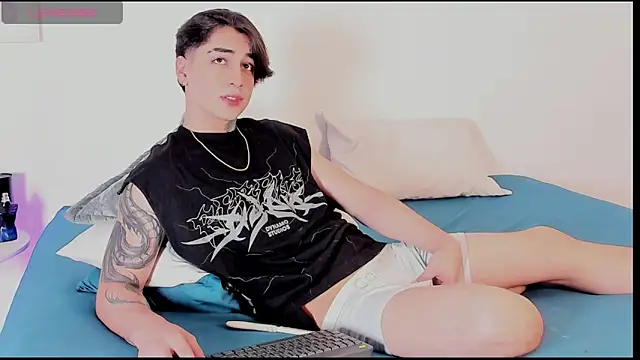 Thiago angel online show from 05-10-26, 05:11