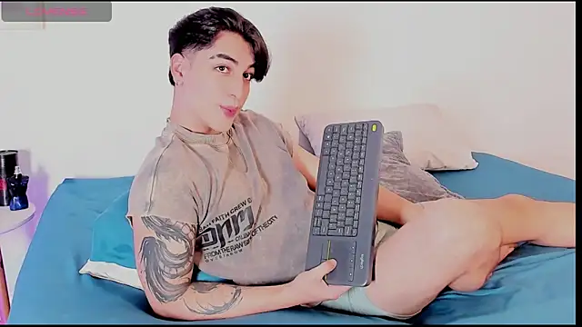 Thiago angel online show from 05-12-26, 02:30