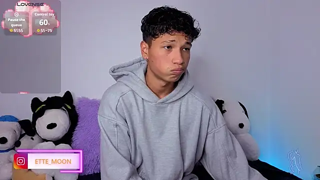 ETTE MOON online show from 04-18-26, 02:47