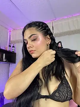 molly bick online show from 04-28-26, 03:33