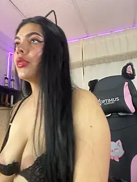 molly bick online show from 04-17-26, 02:47