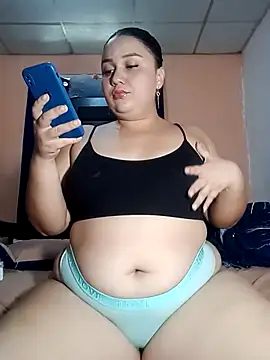 Snapshot of Marialae2735 chatting on 05-03-26, 05:38 Marialae2735 online show from 05-03-26, 05:38