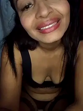 Snapshot of Lia_Phone_ chatting on 06-26-26, 05:57 Lia Phone online show from 06-26-26, 05:57