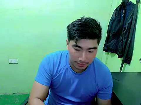 Snapshot of Hunkfireman chatting on 05-03-26, 11:30 Hunkfireman online show from 05-03-26, 11:30