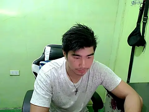 Hunkfireman online show from 06-18-26, 11:32