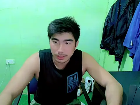 Snapshot of Hunkfireman chatting on 04-18-26, 12:35 Hunkfireman online show from 04-18-26, 12:35