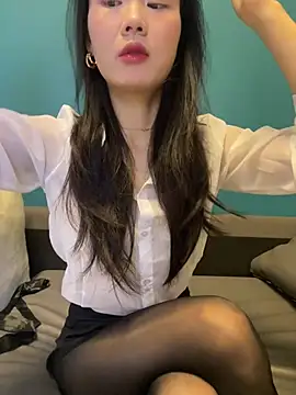 ZHJKS9988 online show from 04-12-26, 01:53