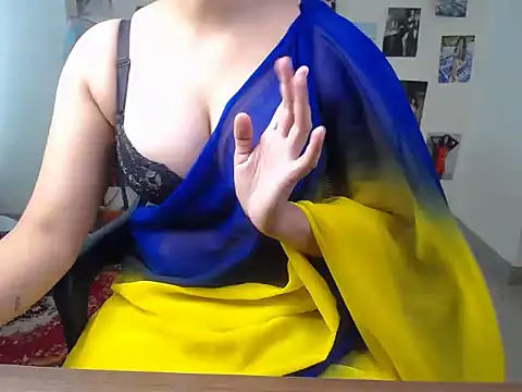 Snapshot of Kinky_babyy chatting on 06-19-26, 05:24 Kinky babyy online show from 06-19-26, 05:24