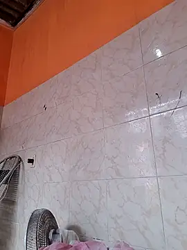 bbzinhas26 online show from 04-12-26, 02:31