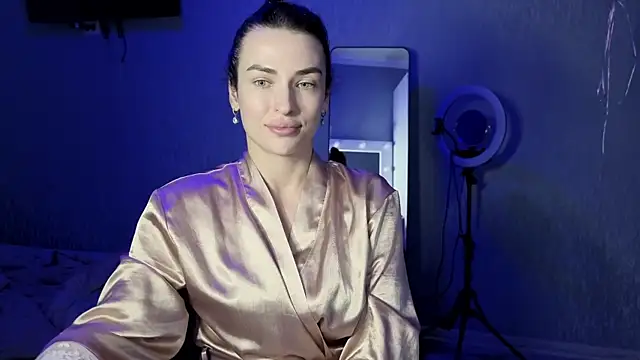 Kira  love1 online show from 05-20-26, 06:49