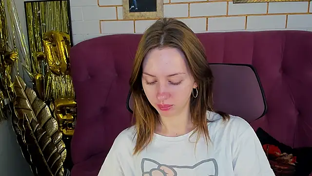 Snapshot of MeganClapp chatting on 05-30-26, 05:47 MeganClapp online show from 05-30-26, 05:47
