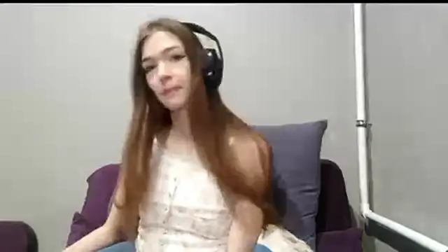 Snapshot of amnamiXx chatting on 04-04-26, 07:20 amnamiXx online show from 04-04-26, 07:20