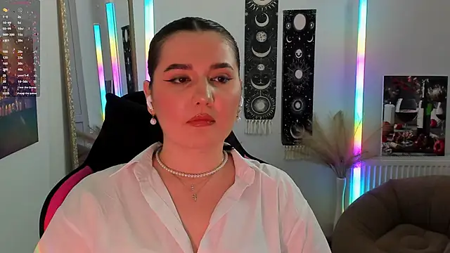 SourCherry   online show from 05-19-26, 11:39
