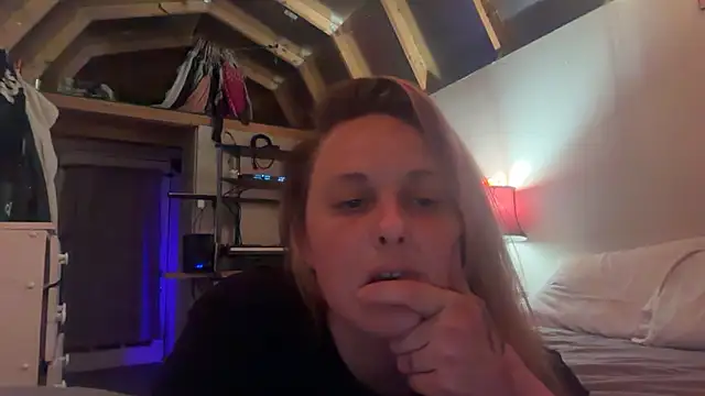 Threat24 online show from 04-06-26, 02:07