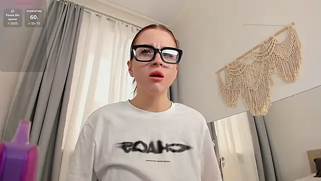 Sonya Miler online show from 05-12-26, 05:37