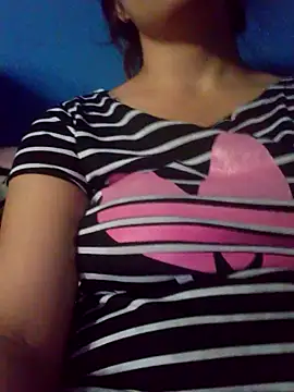 Snapshot of Ivett450 chatting on 04-04-26, 09:49 Ivett450 online show from 04-04-26, 09:49