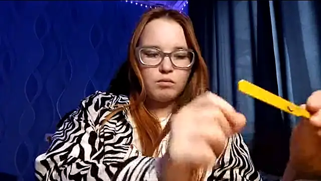 Snapshot of Sheriscute chatting on 04-04-26, 01:39 Sheriscute online show from 04-04-26, 01:39