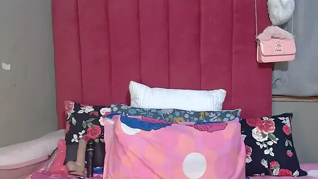 PinkyxGodess online show from 06-16-26, 05:40