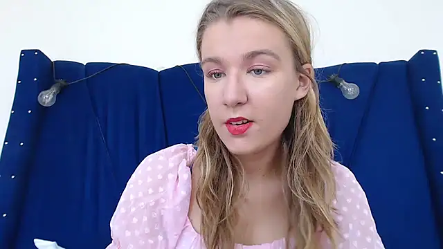 Yennyloves online show from 05-31-26, 02:01