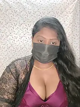 Snapshot of Romantic_Woman chatting on 05-25-26, 06:50 Romantic Woman online show from 05-25-26, 06:50