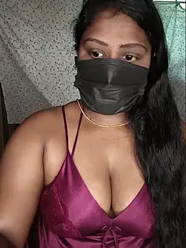 Snapshot of Romantic_Woman chatting on 05-16-26, 06:45 Romantic Woman online show from 05-16-26, 06:45