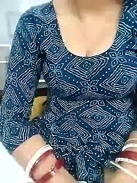 Snapshot of Alisha-sexy chatting on 04-10-26, 02:18 Alisha-sexy online show from 04-10-26, 02:18