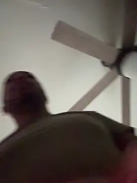 Snapshot of Woody_and_Jessie chatting on 04-14-26, 05:07 Woody and Jessie online show from 04-14-26, 05:07