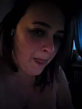 nika-W online show from 05-18-26, 04:07