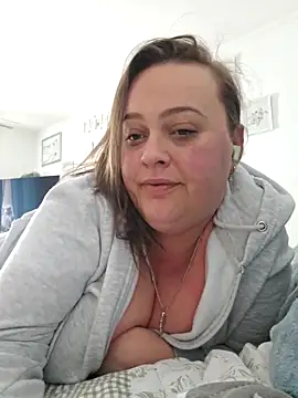 nika-W online show from 05-19-26, 06:20