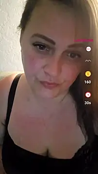 Snapshot of nika-W chatting on 06-29-26, 08:30 nika-W online show from 06-29-26, 08:30