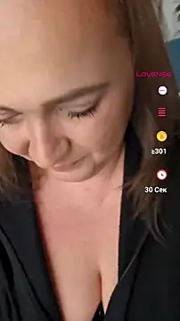 Snapshot of nika-W chatting on 07-09-26, 01:54 nika-W online show from 07-09-26, 01:54