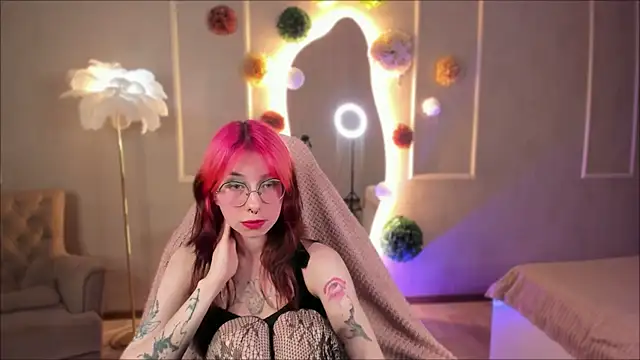 Alice Nyx online show from 04-08-26, 08:43