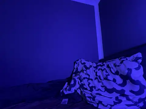 Snapshot of xetrix_l chatting on 04-04-26, 12:17 xetrix l online show from 04-04-26, 12:17